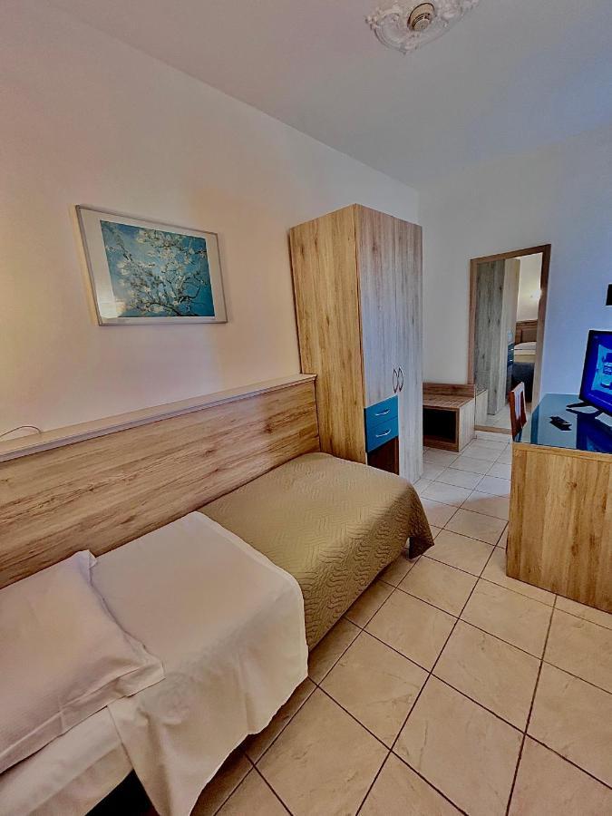 Adria Hotel 4*